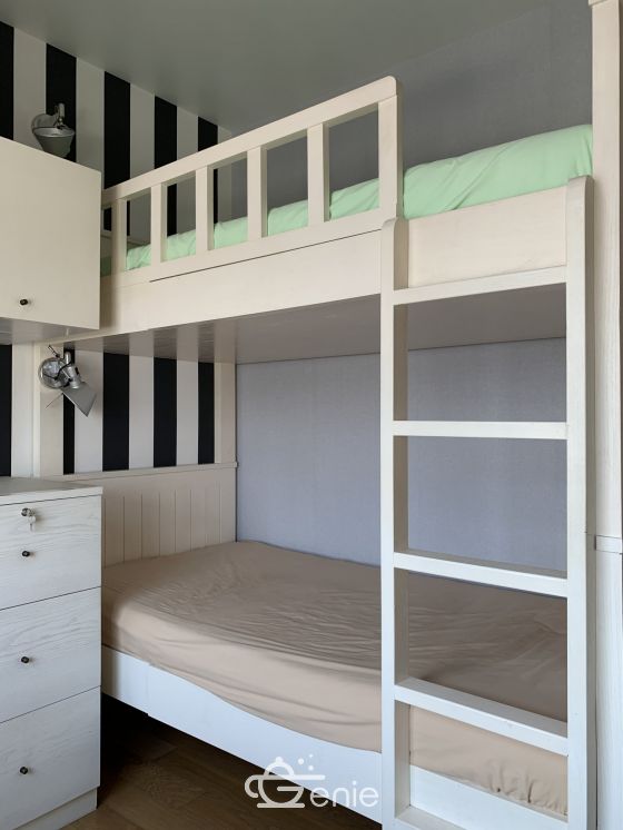 For Rent ! Sathon Gardens 30,000 baht/month 2 Bedroom 2 Bathroom Size 70 sq.m. Near BTS Krungthonburi Code 2997