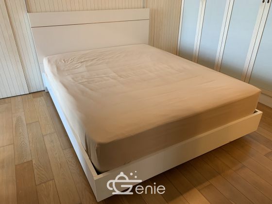 For Rent ! Sathon Gardens 30,000 baht/month 2 Bedroom 2 Bathroom Size 70 sq.m. Near BTS Krungthonburi Code 2997