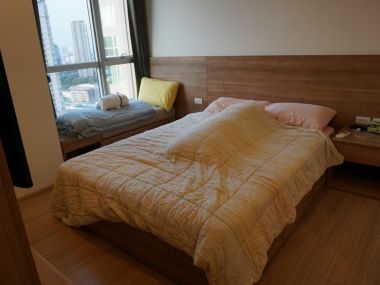 ** ขายด่วน! ** Rhythm Sukhumvit 50 พร้อมให้คุณเป็นเจ้าของ เพียง 5,890,000บาท รวมค่าใช้จ่ายทุกอย่าง 1 ห้องนอน 1 ห้องน้ำ 45ตรม. ใกล้ BTS อ่อนนุช เฟอร์นิเจอร์ครบพร้อมเข้าอยู่ (ราคาต่อรองได้) PROP000300