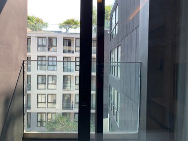 For Sale / Rent ! at LIV@49 Sale 6,500,000 / All include  30,000  THB/ Month  1 Bedroom 1 Bathroom  43 Sqm. BTS Thonglor   Code 3003