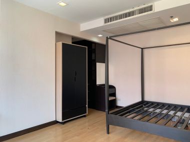 For  Rent ! at Nusasiri Grand  70,000  THB/ Month  3 Bedroom 3 Bathroom  140 Sqm. BTS Ekkamai  Code 3004