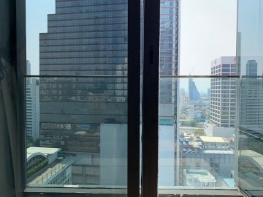 For sale/rent! Ashton Silom  8,063,500 baht / all inclusive Rent 27,000  1 Bedroom 1 Bathroom Size 35.5sq m. Near BTS Sam Yan Code 3006