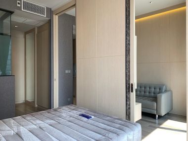 For sale/rent! Ashton Silom  8,063,500 baht / all inclusive Rent 27,000  1 Bedroom 1 Bathroom Size 35.5sq m. Near BTS Sam Yan Code 3006