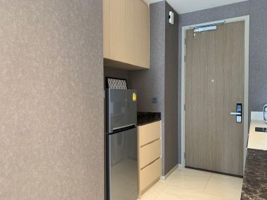 For sale/rent! Ashton Silom  8,063,500 baht / all inclusive Rent 27,000  1 Bedroom 1 Bathroom Size 35.5sq m. Near BTS Sam Yan Code 3006