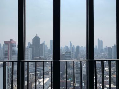 For sale/rent!  Ashton Chula-Silom 8,000,000 / all inclusive Rent 27,000  1 Bedroom 1 Bathroom Size 34.5sq m. Near BTS Sam Yan Code 3007