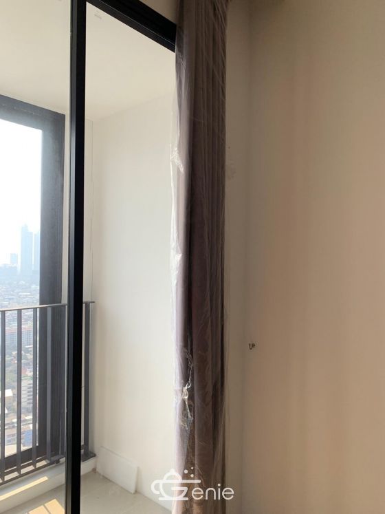 ปล่อยขาย ! Ashton Chula-Silom 8,000,000 บาท/รวมค่าใช้จ่ายทุกอย่าง 1 ห้องนอน 1 ห้องน้ำ ขนาด 34.5 ตร.ม. ใกล้ BTS สามย่าน รหัส 3007