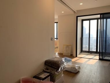 For sale/rent!  Ashton Chula-Silom 8,000,000 / all inclusive Rent 27,000  1 Bedroom 1 Bathroom Size 34.5sq m. Near BTS Sam Yan Code 3007