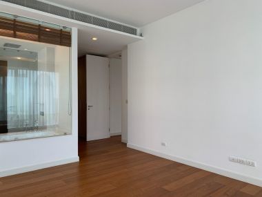 ปล่อยเช่า ! 185 Rajadamri 130,000 บาท/เดือน 2 ห้องนอน 2 ห้องน้ำ ขนาด 140 ตร.ม. ใกล้ BTS ราชดำริ รหัส 3009