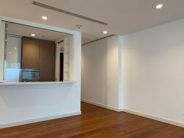 ปล่อยเช่า ! 185 Rajadamri 130,000 บาท/เดือน 2 ห้องนอน 2 ห้องน้ำ ขนาด 140 ตร.ม. ใกล้ BTS ราชดำริ รหัส 3009