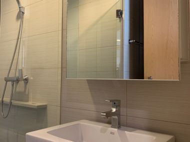 For Rent ! at Siri@ sukhumvit  46,000  THB/ Month  2 Bedroom 2 Bathroom  68 Sqm. BTS Thonglor code 3017