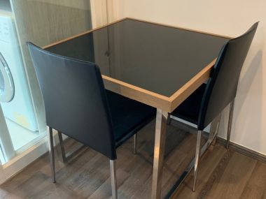 For sale/rent! SARI by Sansiri  4,000,000 baht / Half transfer fee Rent 17,000 THB Size 47 sq m. Near BTS Punnawithi Code 3018