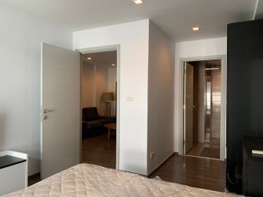 For sale/rent! SARI by Sansiri  4,000,000 baht / Half transfer fee Rent 17,000 THB Size 47 sq m. Near BTS Punnawithi Code 3018