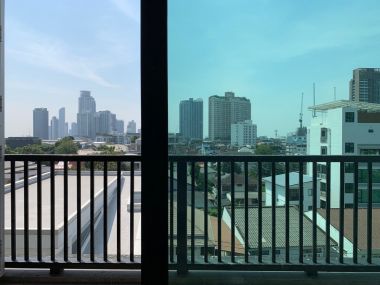 ปล่อยเช่า ! ดี 65 คอนโดมิเนียม  30,000 บาท/เดือน  2 นอน  2 ห้องน้ำ ขนาด 70 ตร.ม. ใกล้  BTS พระโขนง รหัส 3019