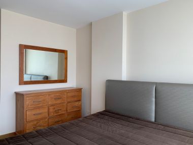 ปล่อยเช่า ! ดี 65 คอนโดมิเนียม  30,000 บาท/เดือน  2 นอน  2 ห้องน้ำ ขนาด 70 ตร.ม. ใกล้  BTS พระโขนง รหัส 3019