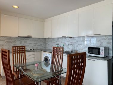 ปล่อยเช่า ! ดี 65 คอนโดมิเนียม  30,000 บาท/เดือน  2 นอน  2 ห้องน้ำ ขนาด 70 ตร.ม. ใกล้  BTS พระโขนง รหัส 3019