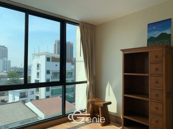 For Rent ! D 65 Condominium 30,000 baht/month 2 Bedroom 2 Bathroom Size 70 sq.m. Near BTS Phra Khanong Code 3019