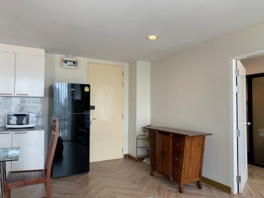 ปล่อยเช่า ! ดี 65 คอนโดมิเนียม  30,000 บาท/เดือน  2 นอน  2 ห้องน้ำ ขนาด 70 ตร.ม. ใกล้  BTS พระโขนง รหัส 3019