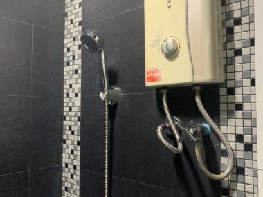 ปล่อยเช่า ! ดี 65 คอนโดมิเนียม  27,000 บาท/เดือน  2 นอน  2 ห้องน้ำ ขนาด 70 ตร.ม. ใกล้  BTS พระโขนง รหัส 3020