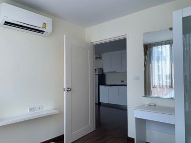 ปล่อยเช่า ! ดี 65 คอนโดมิเนียม  27,000 บาท/เดือน  2 นอน  2 ห้องน้ำ ขนาด 70 ตร.ม. ใกล้  BTS พระโขนง รหัส 3020