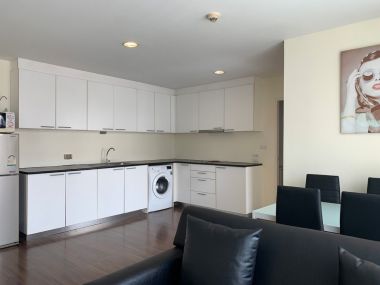 ปล่อยเช่า ! ดี 65 คอนโดมิเนียม  27,000 บาท/เดือน  2 นอน  2 ห้องน้ำ ขนาด 70 ตร.ม. ใกล้  BTS พระโขนง รหัส 3020