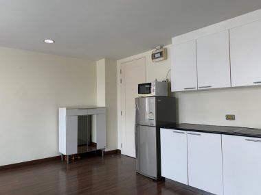 ปล่อยเช่า ! ดี 65 คอนโดมิเนียม  27,000 บาท/เดือน  2 นอน  2 ห้องน้ำ ขนาด 70 ตร.ม. ใกล้  BTS พระโขนง รหัส 3020