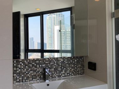 ปล่อยเช่า ! RHYTHM Sukhumvit 44/1  45,000 บาท/เดือน  2 นอน  2 ห้องน้ำ ขนาด 69 ตร.ม. ใกล้  BTS พระโขนง รหัส 3021