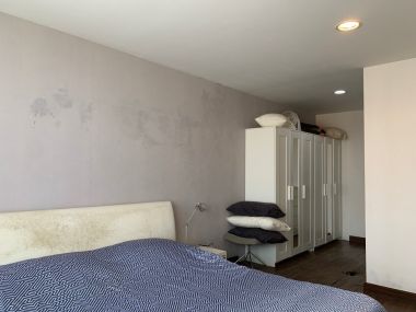 For sale/Rent ! D 65 Condominium sale 4,409,000 baht /Half transfer fee rent 17,000 baht/month 1 Bedroom 1 Bathroom Size 55 sq.m. Near BTS Phra Khanong Code 3022