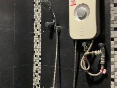 For sale/Rent ! D 65 Condominium sale 4,409,000 baht /Half transfer fee rent 17,000 baht/month 1 Bedroom 1 Bathroom Size 55 sq.m. Near BTS Phra Khanong Code 3022