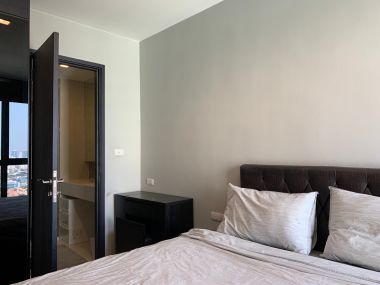 ปล่อยเช่า !  Rhythm Sukhumvit 44/1  27,000 บาท/เดือน  1 ห้องนอน 1 ห้องน้ำ ขนาด 35 ตร.ม. ใกล้ BTS พระโขนง รหัส 3023