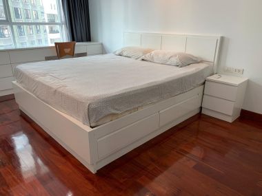 ปล่อยเช่า !  Urbana Langsuan  35,000 บาท/เดือน 1 ห้องนอน 1 ห้องน้ำ ขนาด 68 ตร.ม. ใกล้ BTS ชิดลม รหัส 3026