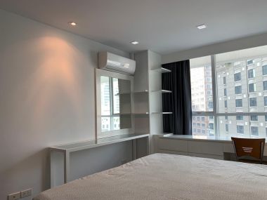 ปล่อยเช่า !  Urbana Langsuan  35,000 บาท/เดือน 1 ห้องนอน 1 ห้องน้ำ ขนาด 68 ตร.ม. ใกล้ BTS ชิดลม รหัส 3026