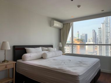 ปล่อยเช่า !  Urbana Langsuan  80,000 บาท/เดือน 3 ห้องนอน 3 ห้องน้ำ ขนาด 170 ตร.ม. ใกล้ BTS ชิดลม รหัส 3027