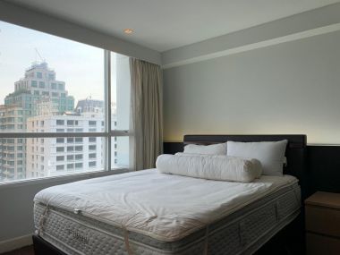 ปล่อยเช่า !  Urbana Langsuan  80,000 บาท/เดือน 3 ห้องนอน 3 ห้องน้ำ ขนาด 170 ตร.ม. ใกล้ BTS ชิดลม รหัส 3027