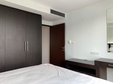 ปล่อยเช่า !  Urbana Langsuan  80,000 บาท/เดือน 3 ห้องนอน 3 ห้องน้ำ ขนาด 170 ตร.ม. ใกล้ BTS ชิดลม รหัส 3027