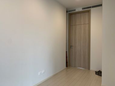 For Sale ! at Noble Ploenchit   13,800,000  THB/ All include  1 Bedroom 1 Bathroom  44.23 Sqm. BTS Phloen Chit  code 3028