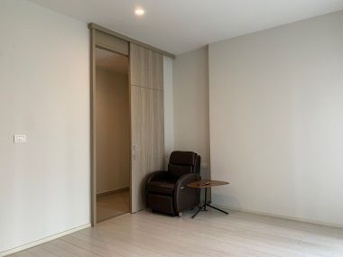 For Sale ! at Noble Ploenchit   13,800,000  THB/ All include  1 Bedroom 1 Bathroom  44.23 Sqm. BTS Phloen Chit  code 3028