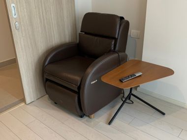 For Sale ! at Noble Ploenchit   13,800,000  THB/ All include  1 Bedroom 1 Bathroom  44.23 Sqm. BTS Phloen Chit  code 3028