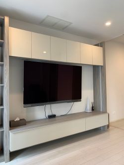 For Sale ! at Noble Ploenchit 13,800,000 THB/ All include 1 Bedroom 1 Bathroom 44.23 Sqm. BTS Phloen Chit code 3028