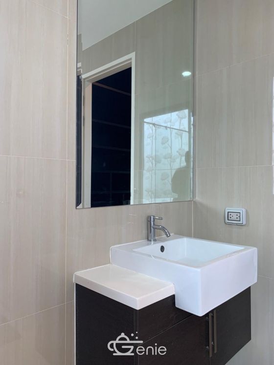 For Rent !villa asoke 45,000 baht/month 2 Bedroom 2 Bathroom Size 80 sq.m. Near MRT Phetchaburi Code 3033