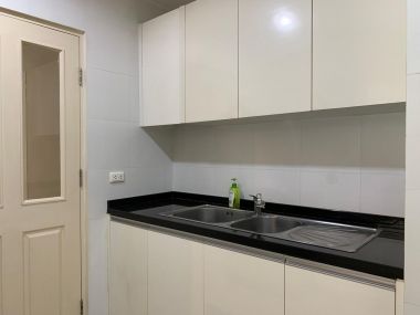 ปล่อยเช่า ! ศิริเรสซิเดนท์ 55,000 บาท/เดือน  2 นอน  2 ห้องน้ำ ขนาด 97 ตร.ม. ใกล้  BTS  พร้อมพงษ์ รหัส 3039