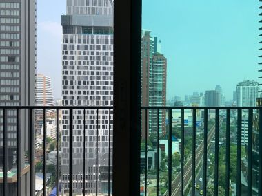ปล่อยเช่า ! siri at sukhumvit  50,000 บาท/เดือน  2 ห้องนอน 2 ห้องน้ำ ขนาด 68 ตร.ม. ใกล้  BTS ทองหล่อ รหัส 3044