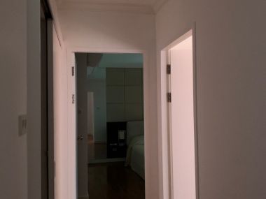 ปล่อยเช่า ! บ้าน สิริ สุขุมวิท 10  38,000 บาท/เดือน  2 ห้องนอน  2 ห้องน้ำ  ขนาด 98 ตร.ม. ใกล้  BTS นานา  รหัส 3054