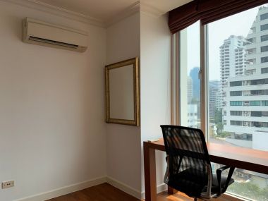 ปล่อยเช่า ! บ้าน สิริ สุขุมวิท 10  38,000 บาท/เดือน  2 ห้องนอน  2 ห้องน้ำ  ขนาด 98 ตร.ม. ใกล้  BTS นานา  รหัส 3054