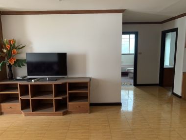 For Sale ! at Supalai Place Sukhumvit 39  7,200,000 THB/ Month/All Include 2 Bedroom 2 Bathroom 120 Sqm. BTS Phrom Phong  code 3081