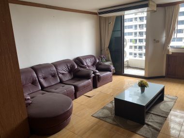 For Sale ! at Supalai Place Sukhumvit 39  7,200,000 THB/ Month/All Include 2 Bedroom 2 Bathroom 120 Sqm. BTS Phrom Phong  code 3081
