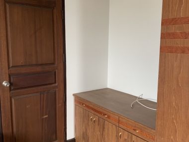 For Sale ! at Supalai Place Sukhumvit 39  7,200,000 THB/ Month/All Include 2 Bedroom 2 Bathroom 120 Sqm. BTS Phrom Phong  code 3081