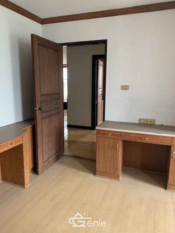 ปล่อยขาย ! Supalai Place Sukhumvit 39  7,200,000 บาท/เดือน รวมค่าใช้จ่ายทุกอย่าง 2 ห้องนอน 2 ห้องน้ำ ขนาด 120 ตร.ม. ใกล้  BTS พร้อมพงษ์  รหัส 3081