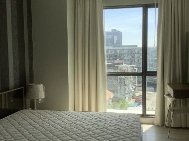 ** ขายพร้อมผู้เช่า! ** The Room Sukhumvit 62 ในราคาเพียง 4,950,000บาท ค่าโอนคนละครึ่ง 1 ห้องนอน 1 ห้องน้ำ 45ตรม. ใกล้ BTS ปุณณวิถี เฟอร์นิเจอร์ครบพร้อมเข้าอยู่ (ราคาต่อรองได้) PROP000315