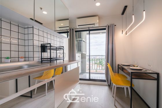 Lumpini Park Pinklao Newly decorated condo || Near 📷 MRT Bang Yi Khan || 400 meters Central Pinklao || Easy installments 7,xxx baht Ready to move in Beautiful and colorful room. Code 3235