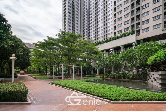 Lumpini Park Pinklao Newly decorated condo || Near 📷 MRT Bang Yi Khan || 400 meters Central Pinklao || Easy installments 7,xxx baht Ready to move in Beautiful and colorful room.  Code 3235